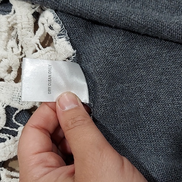 Honey punch wool acrylic blend gray cardigan with 100% cotton cream crochet S - Picture 5 of 8